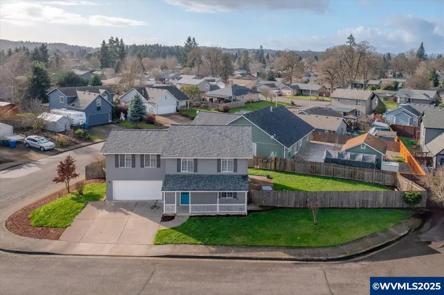 372  Pamela Ct, Jefferson, OR 97352 - Image #2