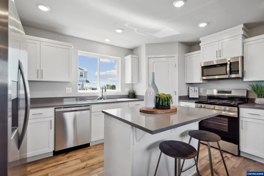 630  Merriott Ln, Woodburn, OR 97071 - Image #3