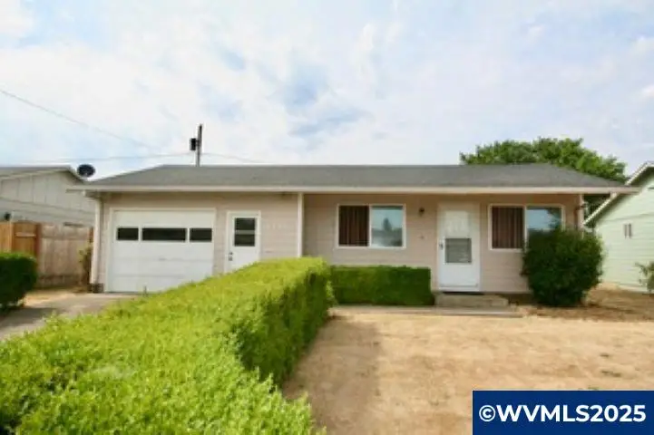 1332  Thompson Rd, Woodburn, OR 97071 - Image #1