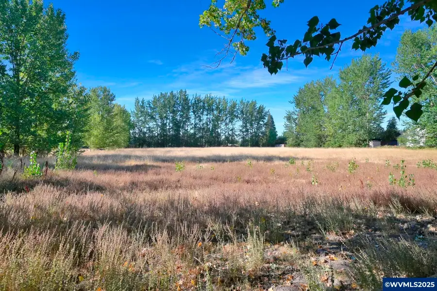 950  Lasalle St, Harrisburg, OR 97446 - #2