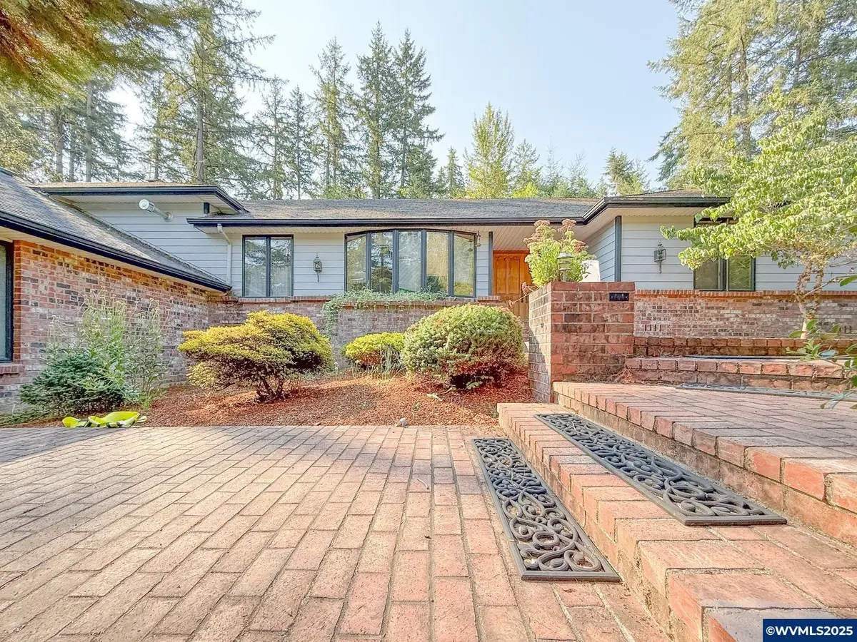 30992  Echo Hills Ter, Lebanon, OR 97355 - #1