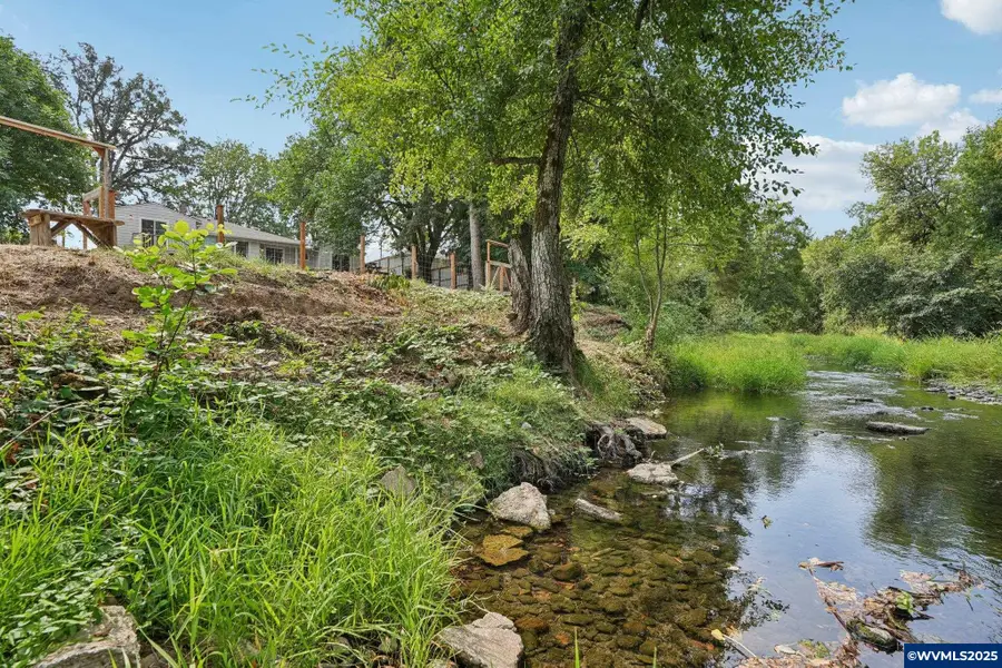 1946 SE Miller Av, Dallas, OR 97338 - Image #2