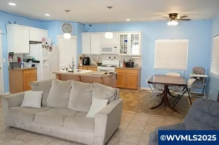 1361  Marigold Dr, Independence, OR 97351 - Image #3