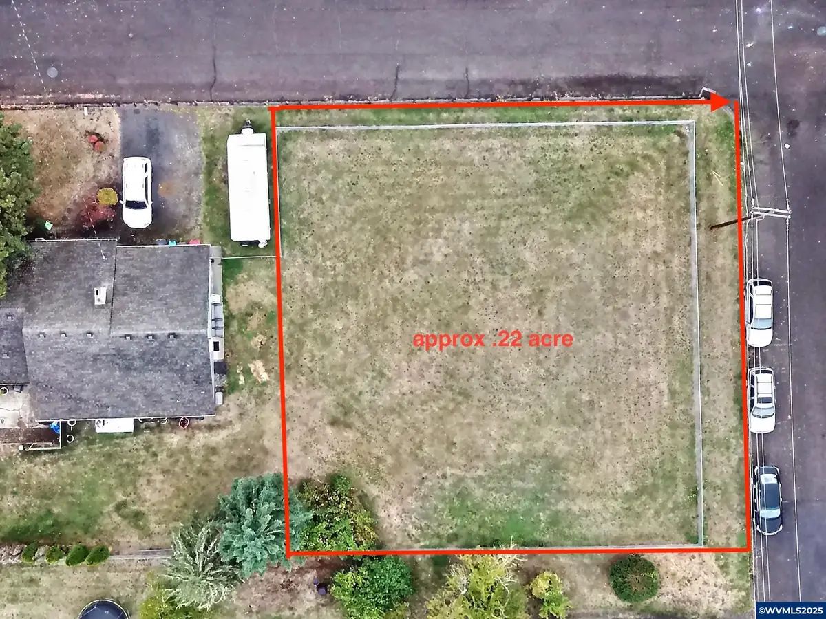 724 SW Edmunston  St, McMinnville, OR 97128 - Image #1