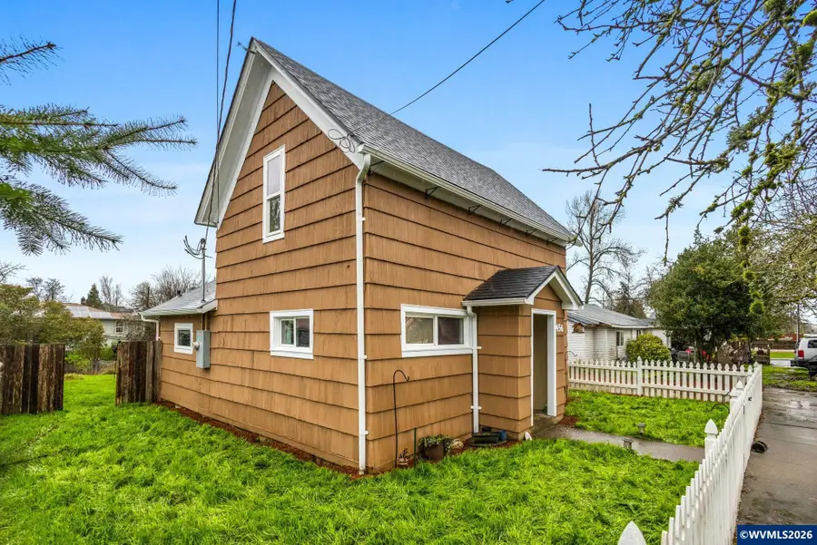 456 N Log Cabin St, Independence, OR 97351 - #3