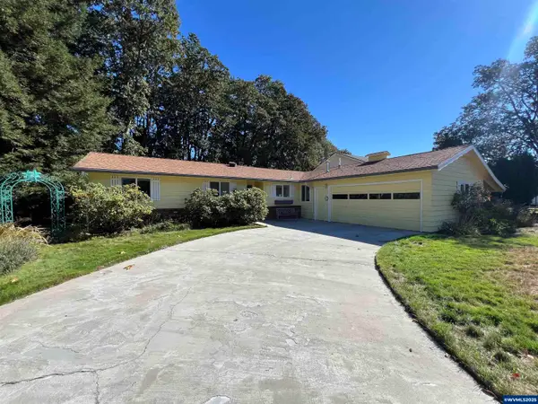 414 SW Westwood Dr, Dallas, OR 97338