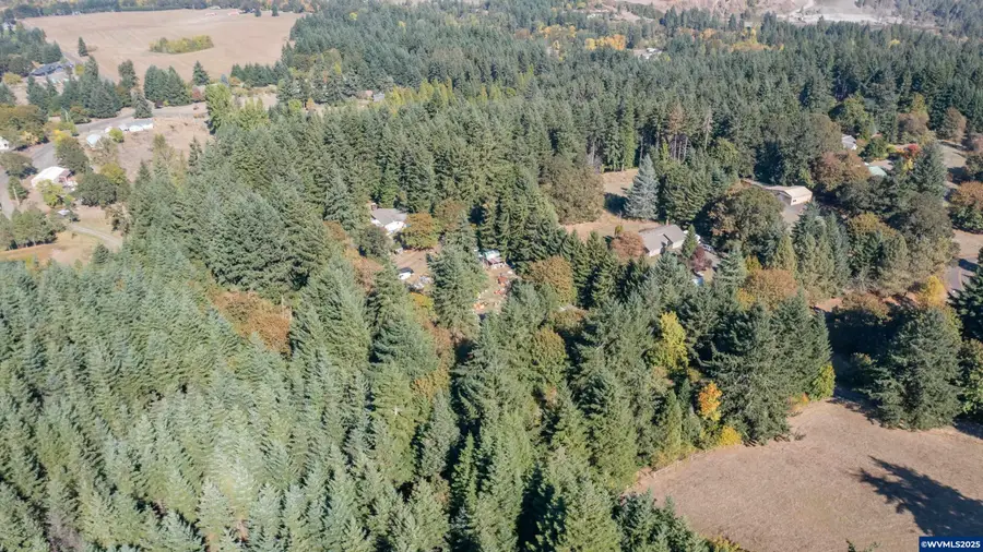 37882  Middle Ridge Dr, Lebanon, OR 97355 - Image #2