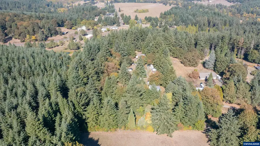 37882  Middle Ridge Dr, Lebanon, OR 97355 - Image #3