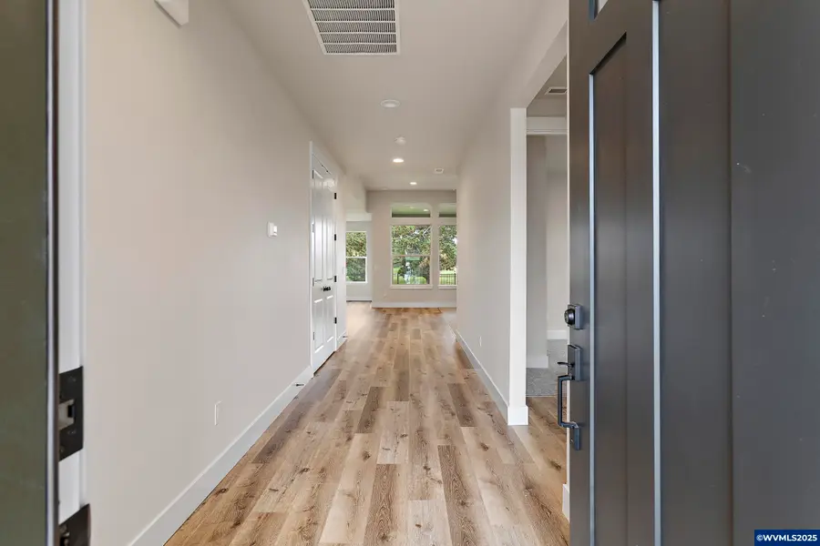 3075  Olympic St, Woodburn, OR 97071 - #2