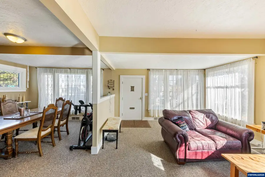 1111 SW Levens St, Dallas, OR 97338 - #2