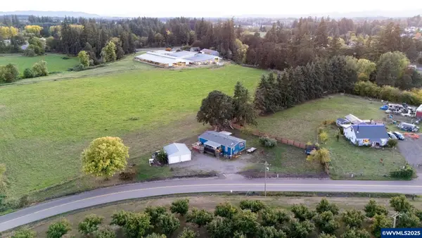 13650 NE Stoller Rd, Dayton, OR 97114