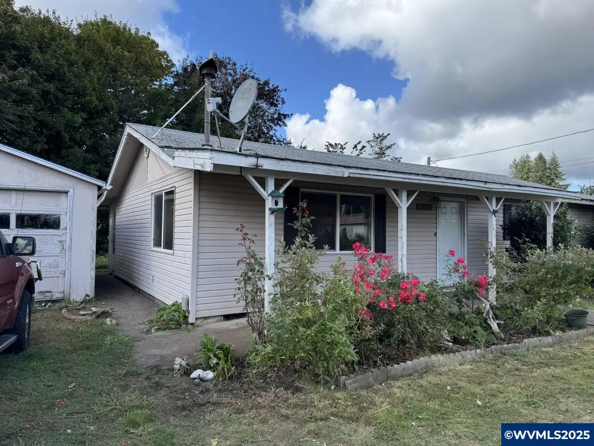 349 SW Emerald St, Siletz, OR 97380 - Image #1