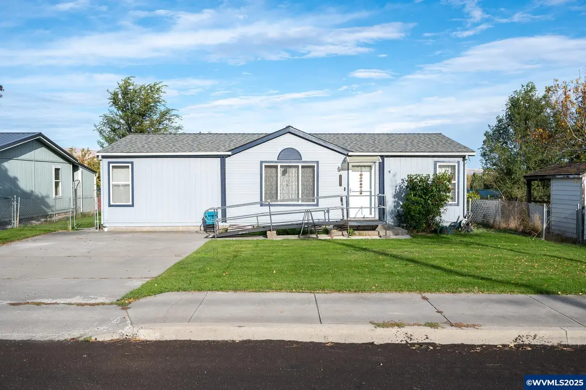 2957 W 10th St, The Dalles, OR 97058 - Image #1