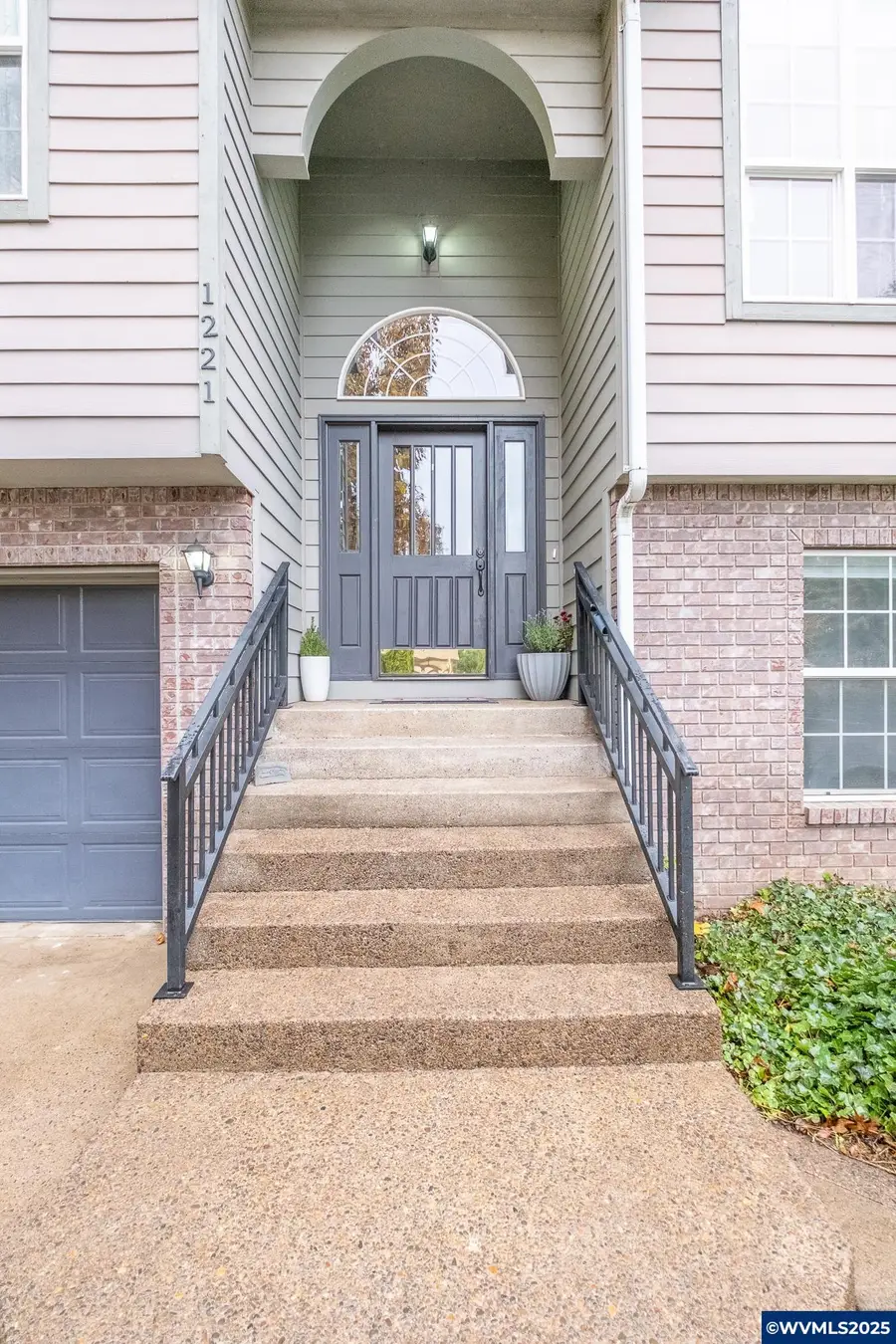 1221  Montgomery Pl NE, Albany, OR 97321 - Image #2