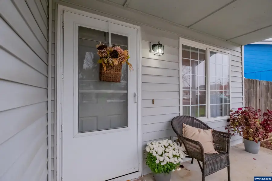 761  Hyacinth St, Independence, OR 97351 - Image #3