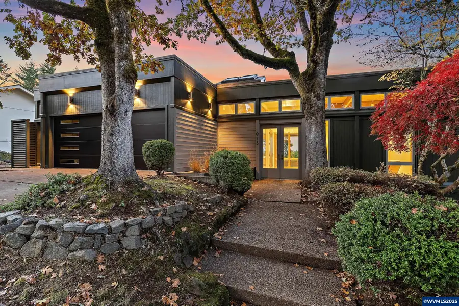 925  Holiday Ct S, Salem, OR 97302 - Image #2