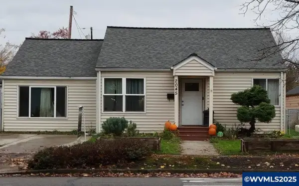 2045  Liberty St NE, Salem, OR 97301