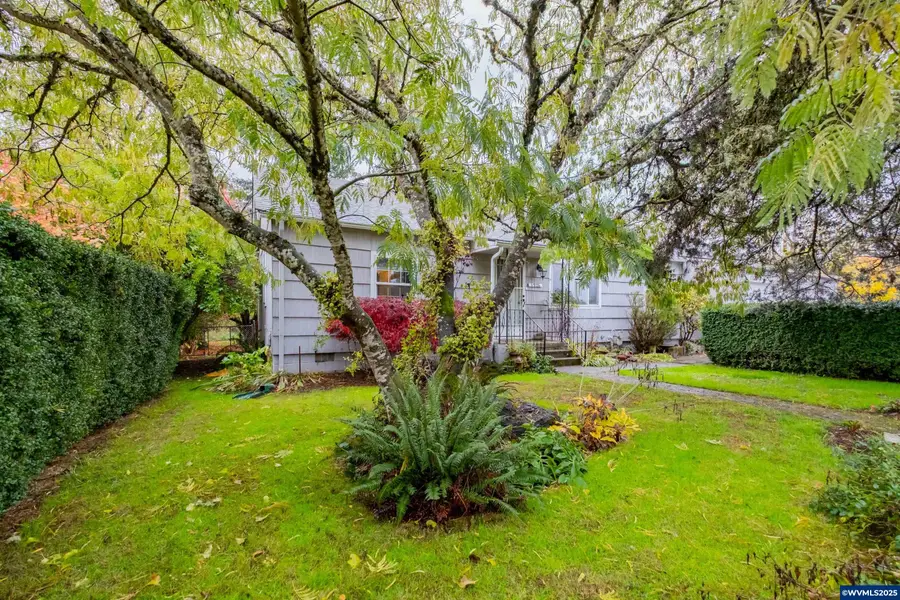 1926 SE Holman Av, Dallas, OR 97338 - Image #2