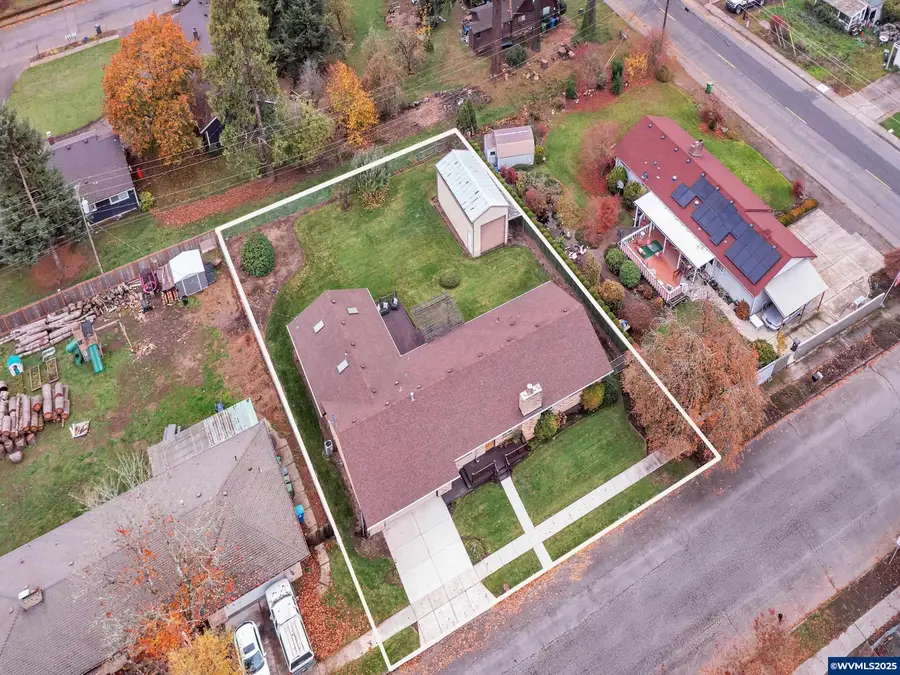 255 N Gardner Av, Stayton, OR 97383 - Image #2