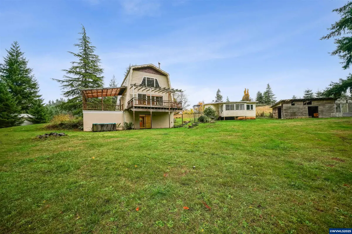 20125  McKillop Rd, Scotts Mills, OR 97375 - Image #1