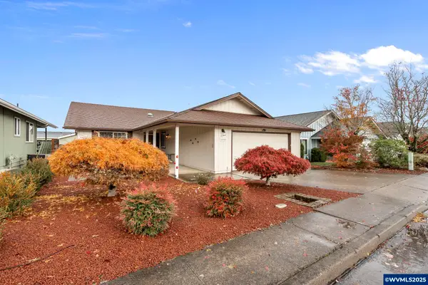 1939  Nut Tree Dr NW, Salem, OR 97304