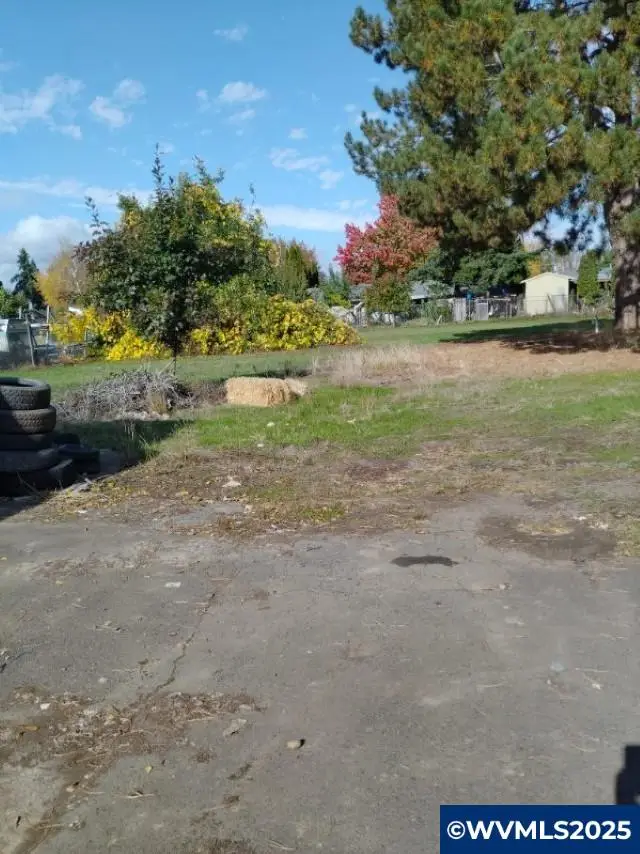 4445  Sunnyview Rd NE, Salem, OR 97305 - Image #2