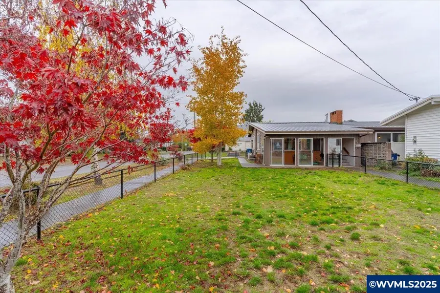 511 E Elwood St, Stayton, OR 97383 - Image #3