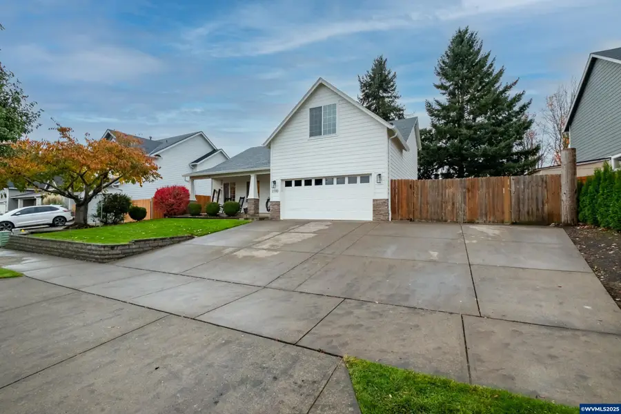 2190  Summerview Dr, Stayton, OR 97383 - Image #2