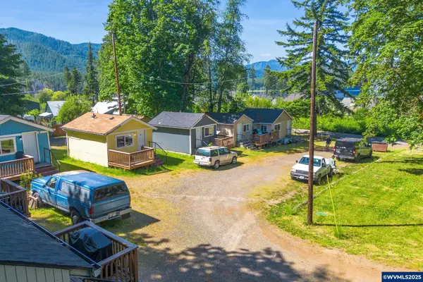 105  Front St S, Detroit, OR 97342