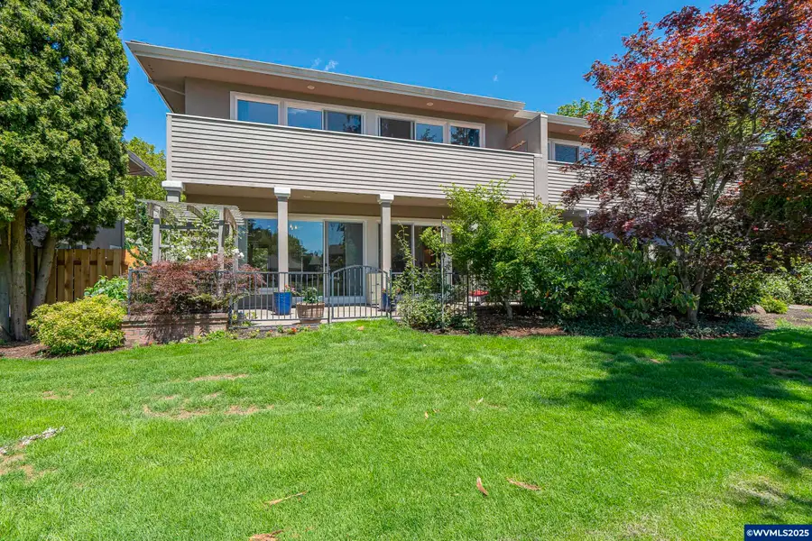 32082 SW Charbonneau Dr Dr, Wilsonville, OR 97070 - Image #2