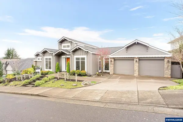 808  Hazeltine Av SE, Salem, OR 97306