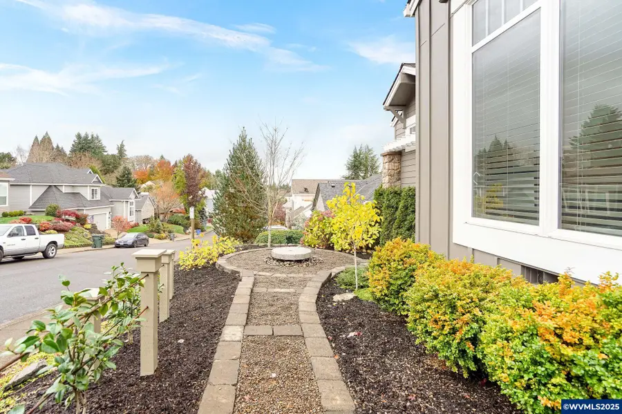 808  Hazeltine Av SE, Salem, OR 97306 - Image #3