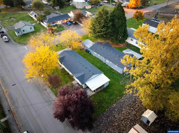 521 - 523  Walnut St, Independence, OR 97351