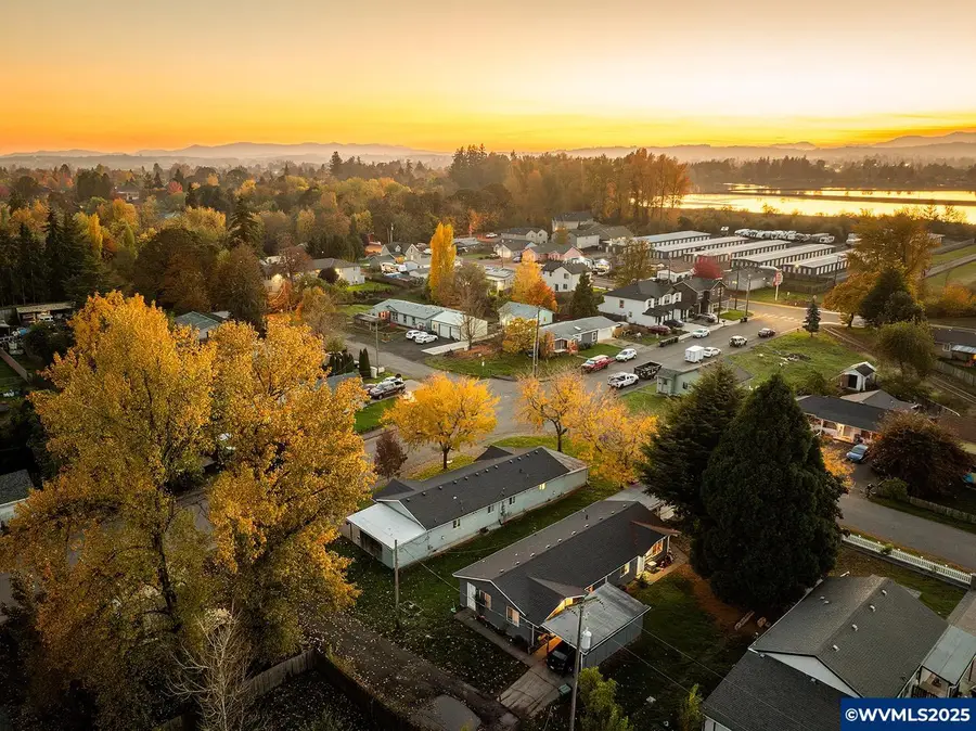 521 - 523  Walnut St, Independence, OR 97351 - Image #2