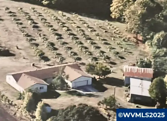 7295 NW Poverty Bend Rd, McMinnville, OR 97128 - Image #2