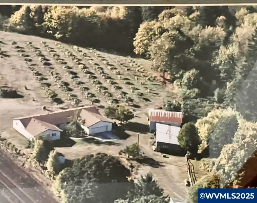 7295 NW Poverty Bend Rd, McMinnville, OR 97128 - Image #3