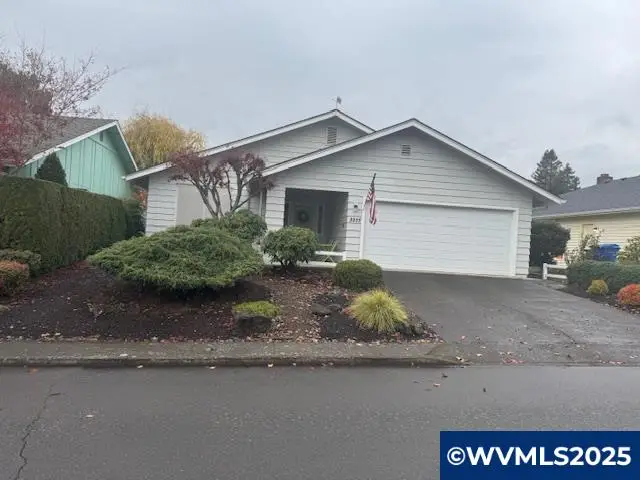 3235  Oakcrest Dr NW, Salem, OR 97304 - Image #1