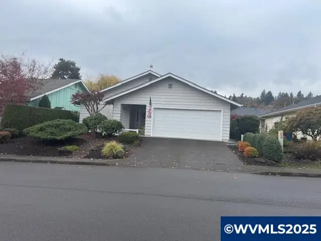 3235  Oakcrest Dr NW, Salem, OR 97304 - Image #2