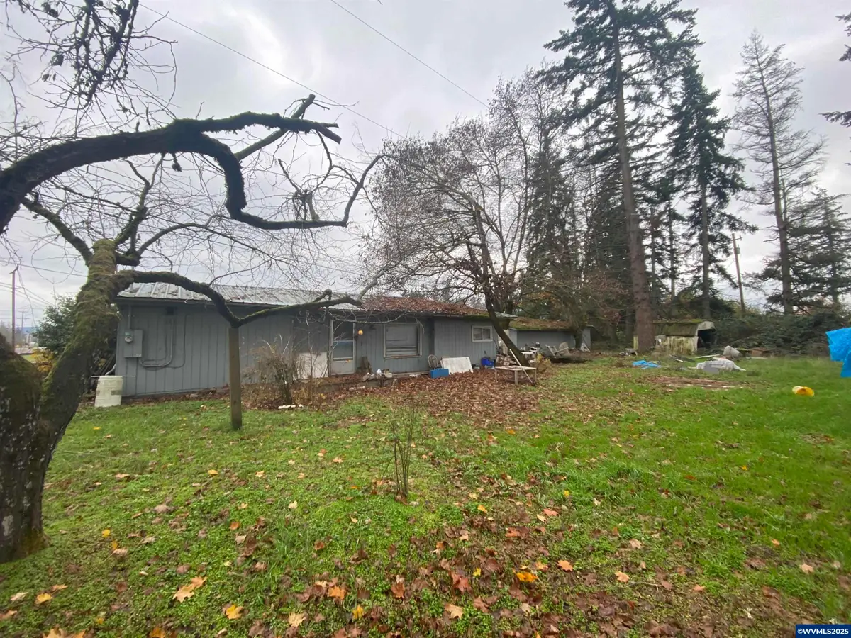 3910 S Santiam Hwy, Lebanon, OR 97355 - Image #1