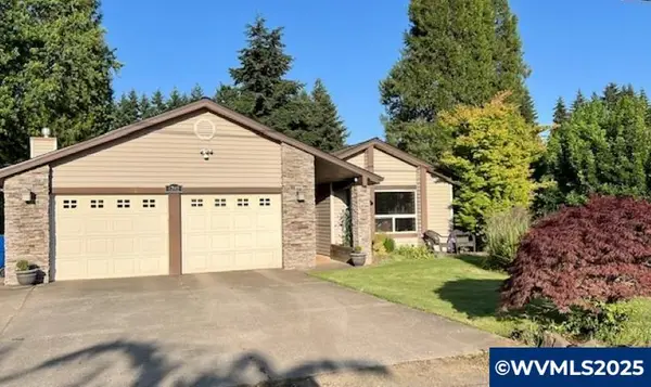 6782  Rainbow Dr SE, Salem, OR 97306