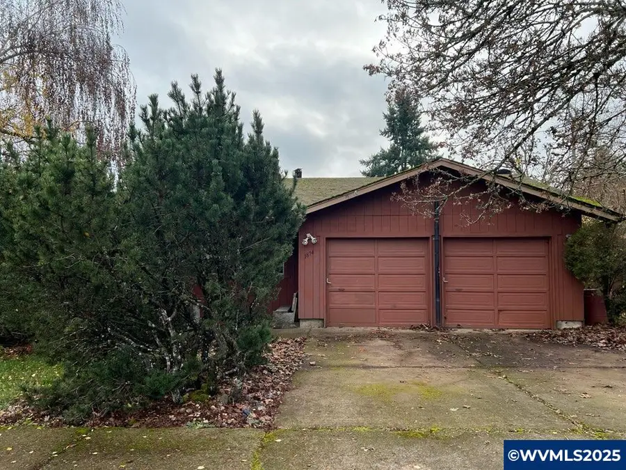 1874  Cedarcrest Dr S, Salem, OR 97306 - Image #2