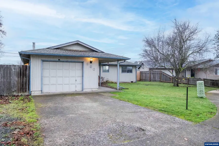 280  Honeysuckle St, Lebanon, OR 97567 - #2