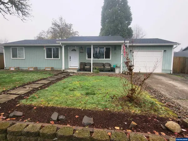 972  29th Av, Sweet Home, OR 97386