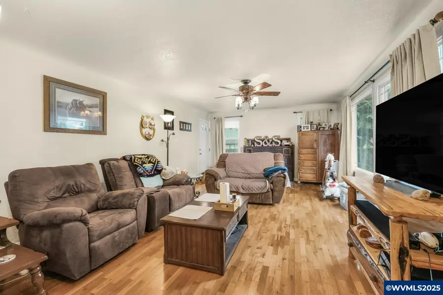 580 N Sheridan St, Mount Angel, OR 97362 - Image #3