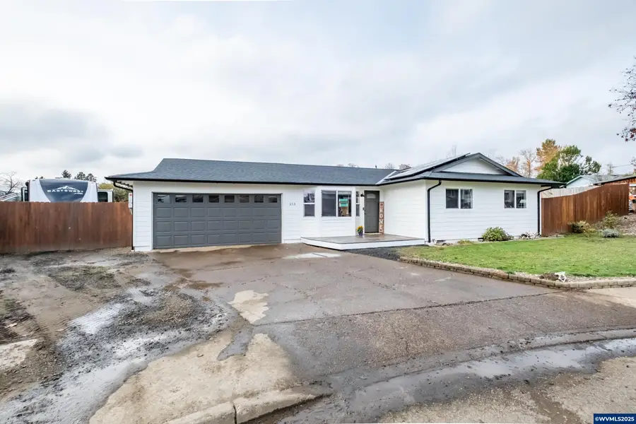 213 NW Lalack Ct, Dallas, OR 97338 - Image #2