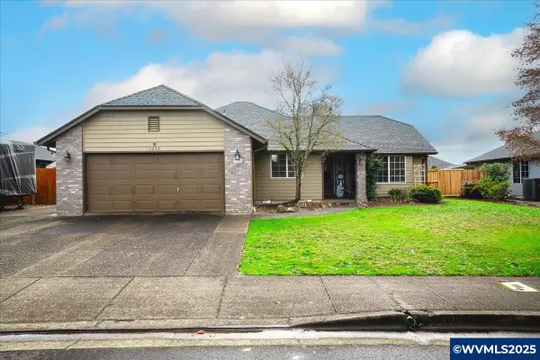 3248  18th Av SE, Albany, OR 97322