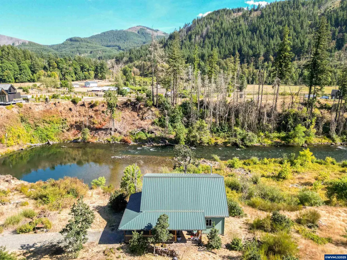 33910  Railroad Av SE, Gates, OR 97346 - Image #1