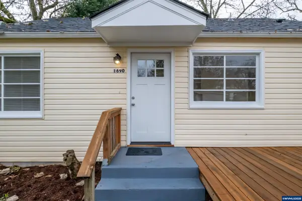 1690  Trade St SE, Salem, OR 97301