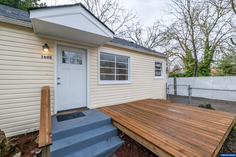 1690  Trade St SE, Salem, OR 97301 - Image #2