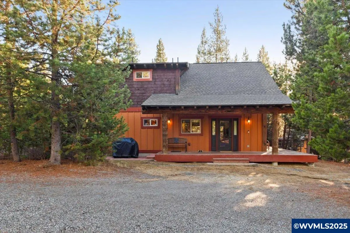 141152  Crescent Moon Dr, Crescent Lake, OR 97733 - Image #1